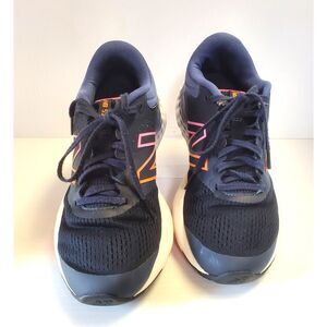 New Balance 520 Women's Shoe Size 7.5